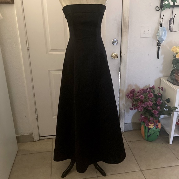 Urban Girl Nites Dresses & Skirts - Urban Girl Nites Gown